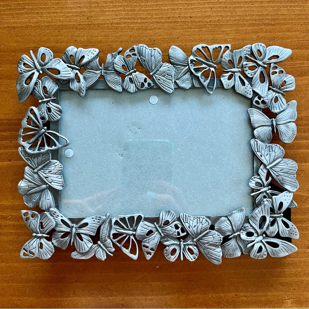 Sixtrees Naturam Metal Butterfly 4x6 Photo Frame